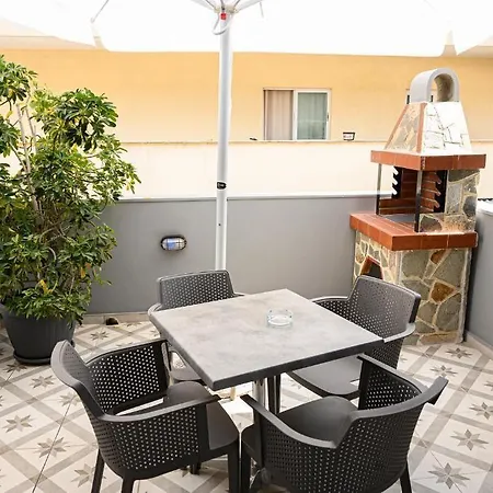 Parthenon Art Executive Wing * Olympiakí Aktí