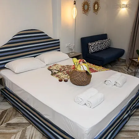 Parthenon Art Executive Wing *