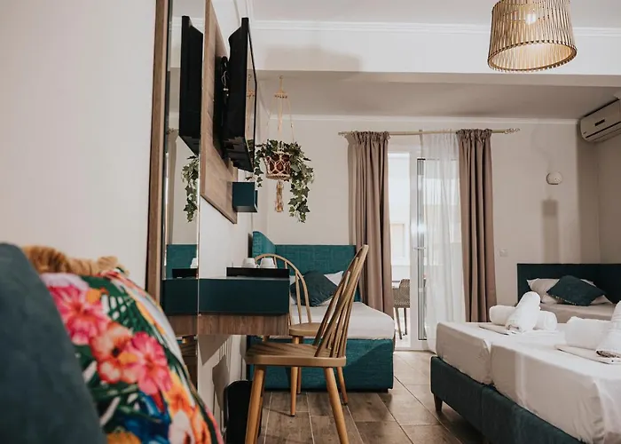 Parthenon Art Executive Wing * Olympiakí Aktí