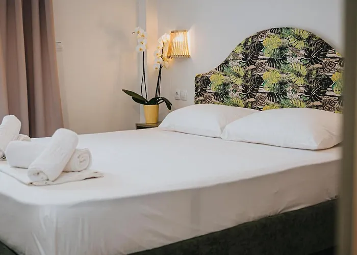 Parthenon Art Executive Wing Hotel *