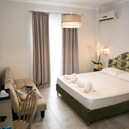 Parthenon Art Executive Wing * Olympiakí Aktí